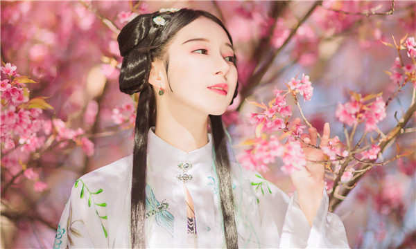 中方供卵试管婴儿：助您实现家庭梦想的科学方案